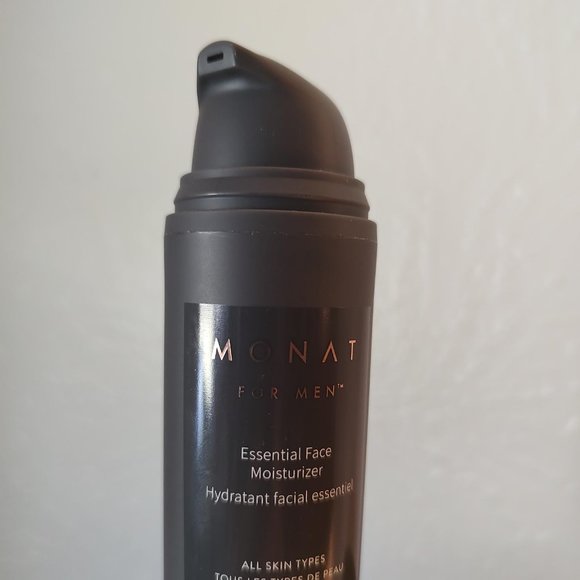 Essential Face Moisturizer for Men by Monat - Picture 2 of 4